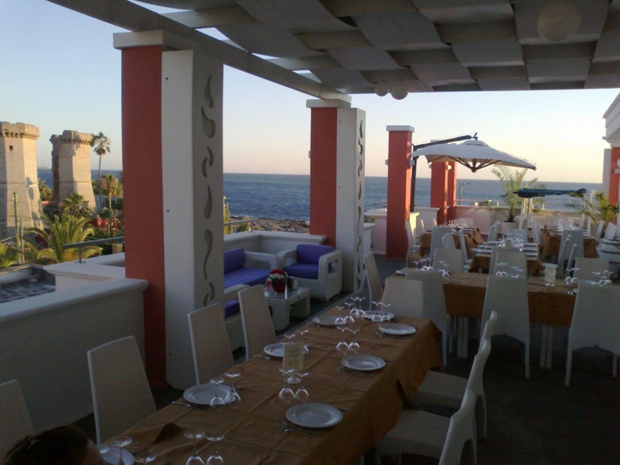 Piccadilly Rooms Restaurant And Beach Santa Maria al Bagno Zewnętrze zdjęcie