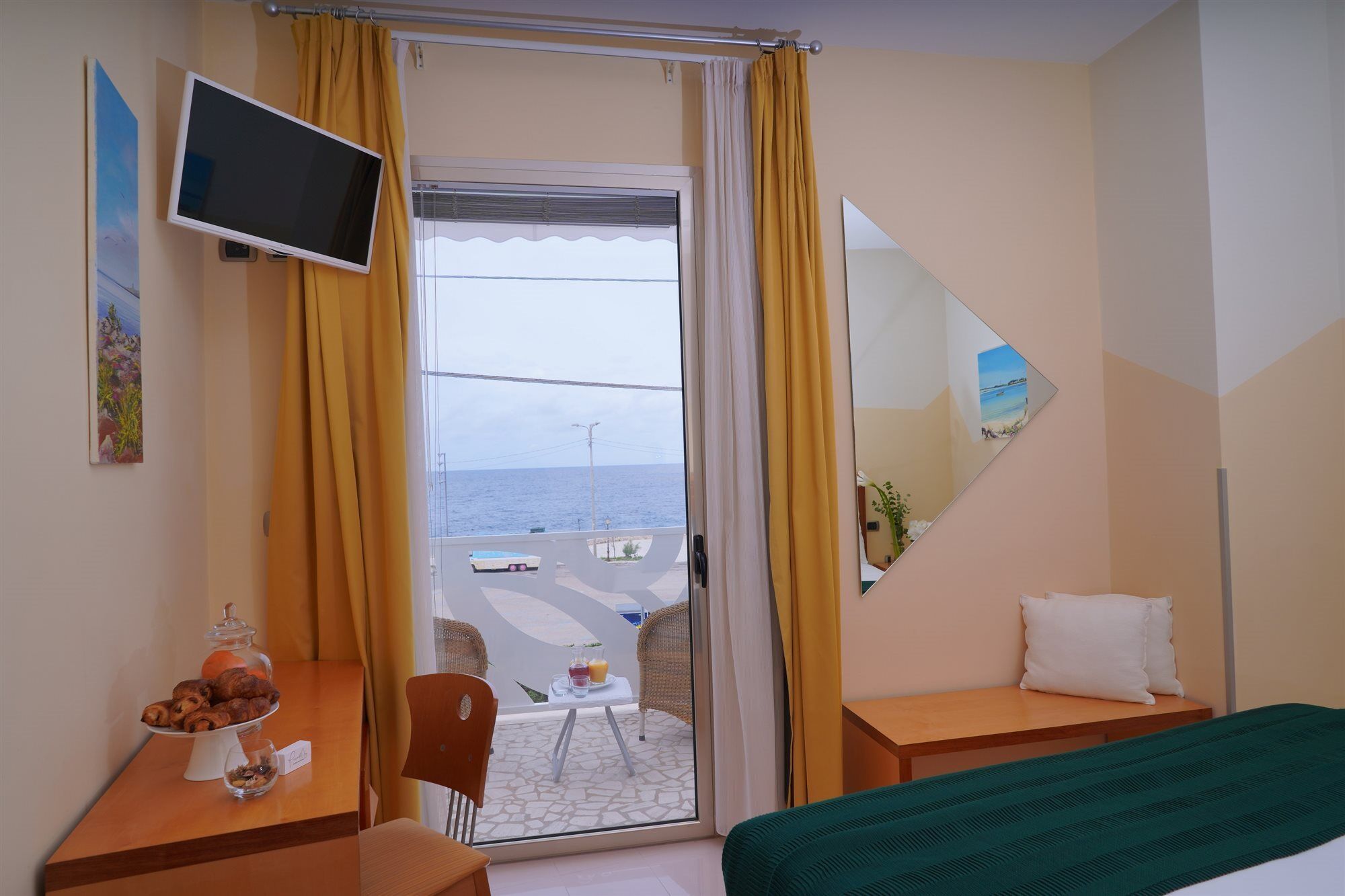 Piccadilly Rooms Restaurant And Beach Santa Maria al Bagno Zewnętrze zdjęcie